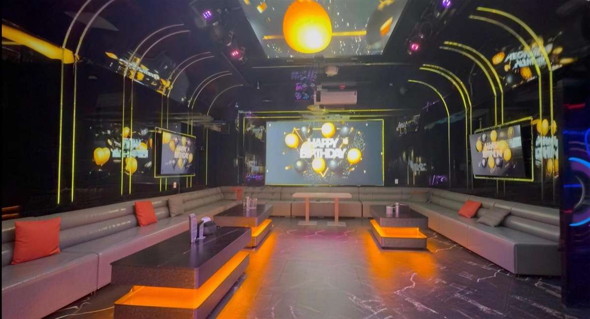 the-hub-birthday-party