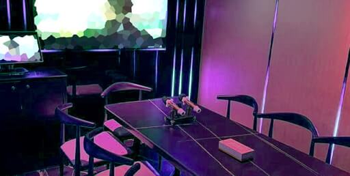 KTV (XS) ROOM - Fits 8 ppl